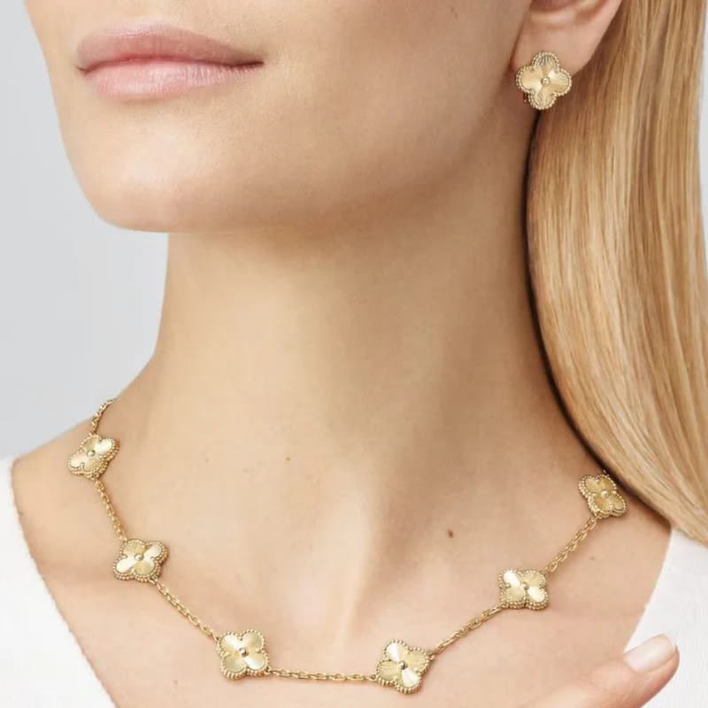 ARETES TRÉBOL GOLD