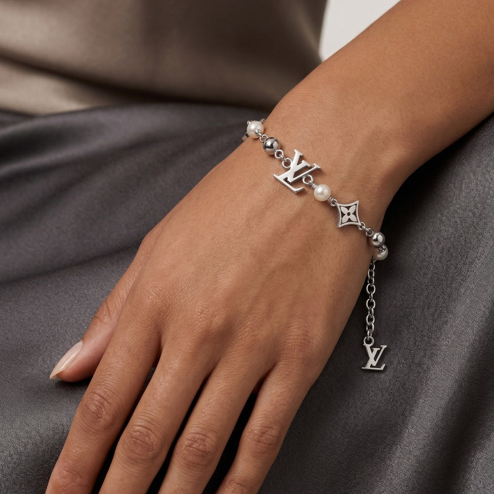 PULSERA LV SILVER LOGOS PEARL