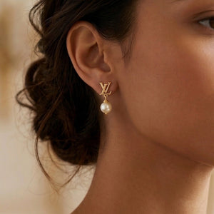 ARETES LV LOGO PEARL
