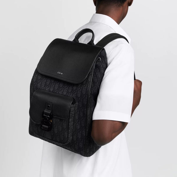 MOCHILA CD SADDLE CON SOLAPA