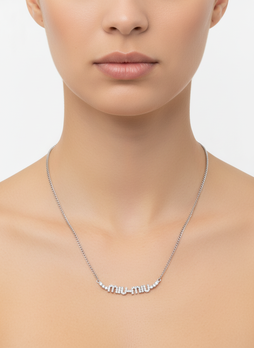COLLAR MM LOGO SILVER CON ZIRCONIA