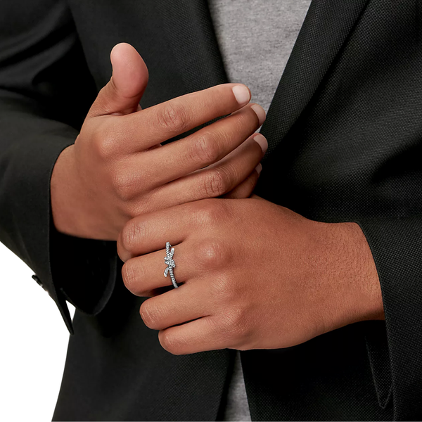 ANILLO KNOT SILVER ZIRCONIAS